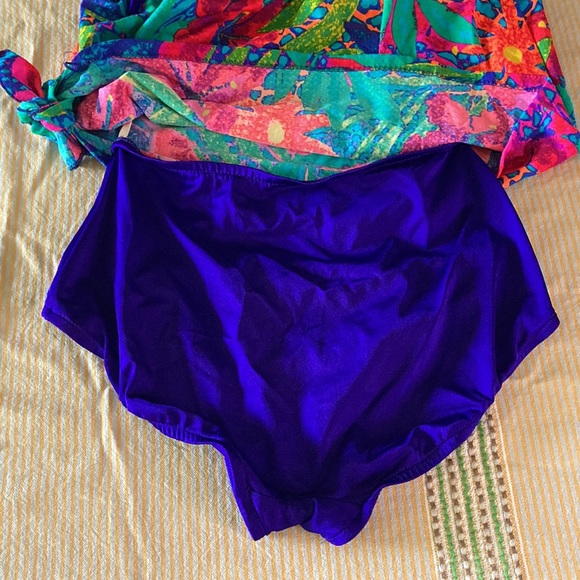 Vintage One Piece Swimsuit by E. Stewart • Size 8 - Picture 7 of 12